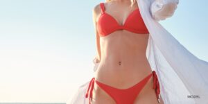 Westfield Plastic Surgery   Model Depicting CoolSculpting